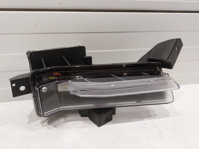 Daytime Run Lamp (Left)